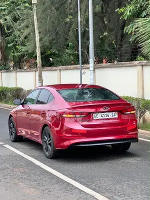 Hyundai Elantra Limited Sedan FWD (2.0L 4cyl 6A) 2017 Red