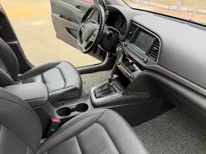 Hyundai Avante 2018 Black