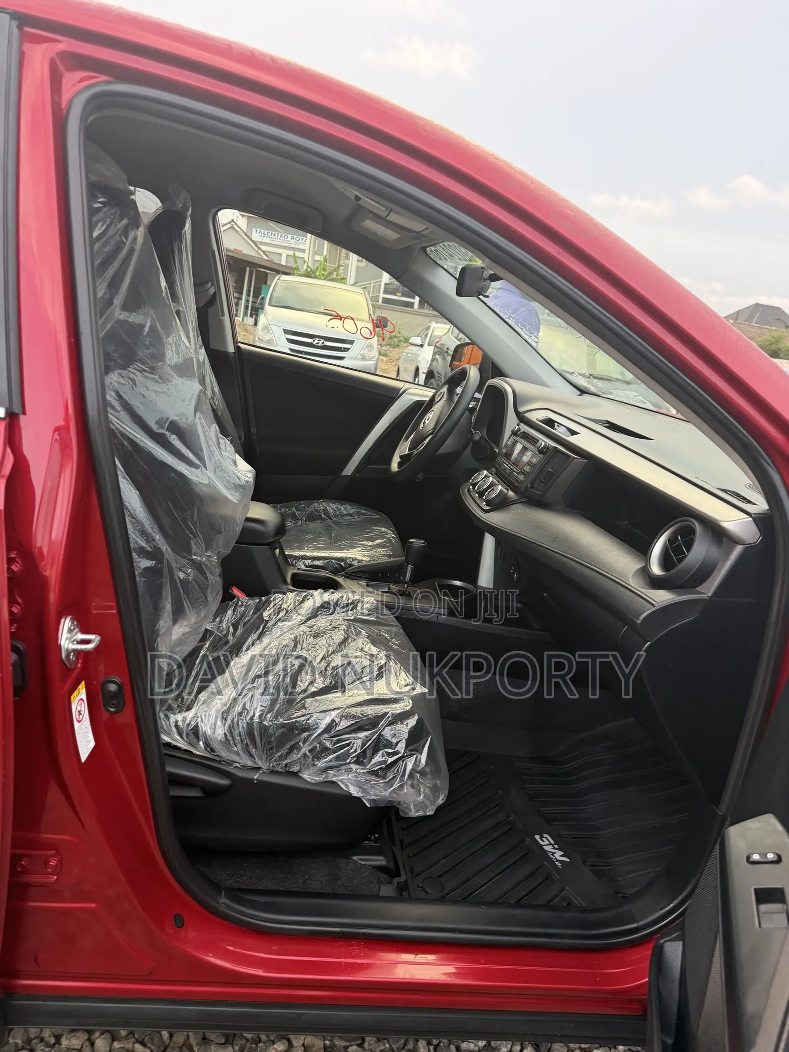 Toyota RAV4 2017 Red
