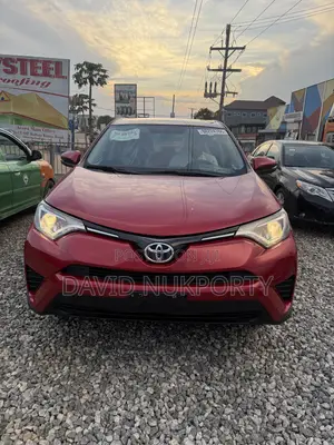 Toyota RAV4 2017 Red
