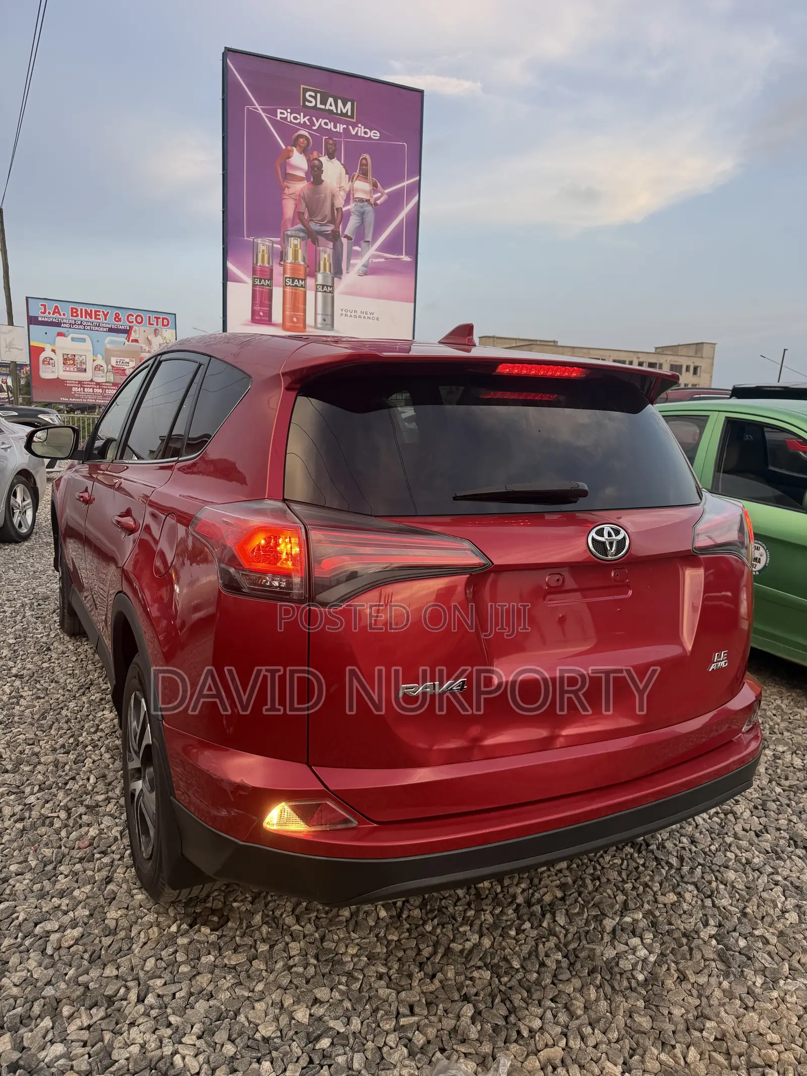 Toyota RAV4 2017 Red