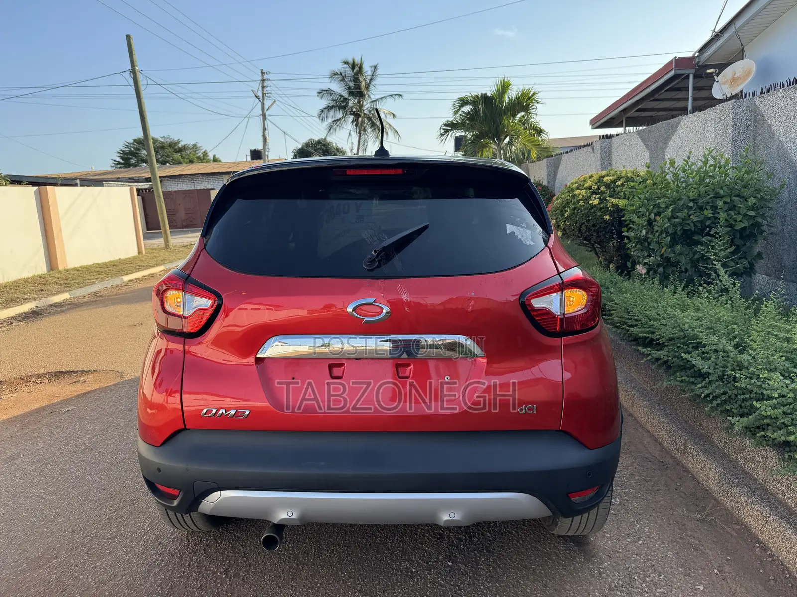 Renault Duster 2015 Red