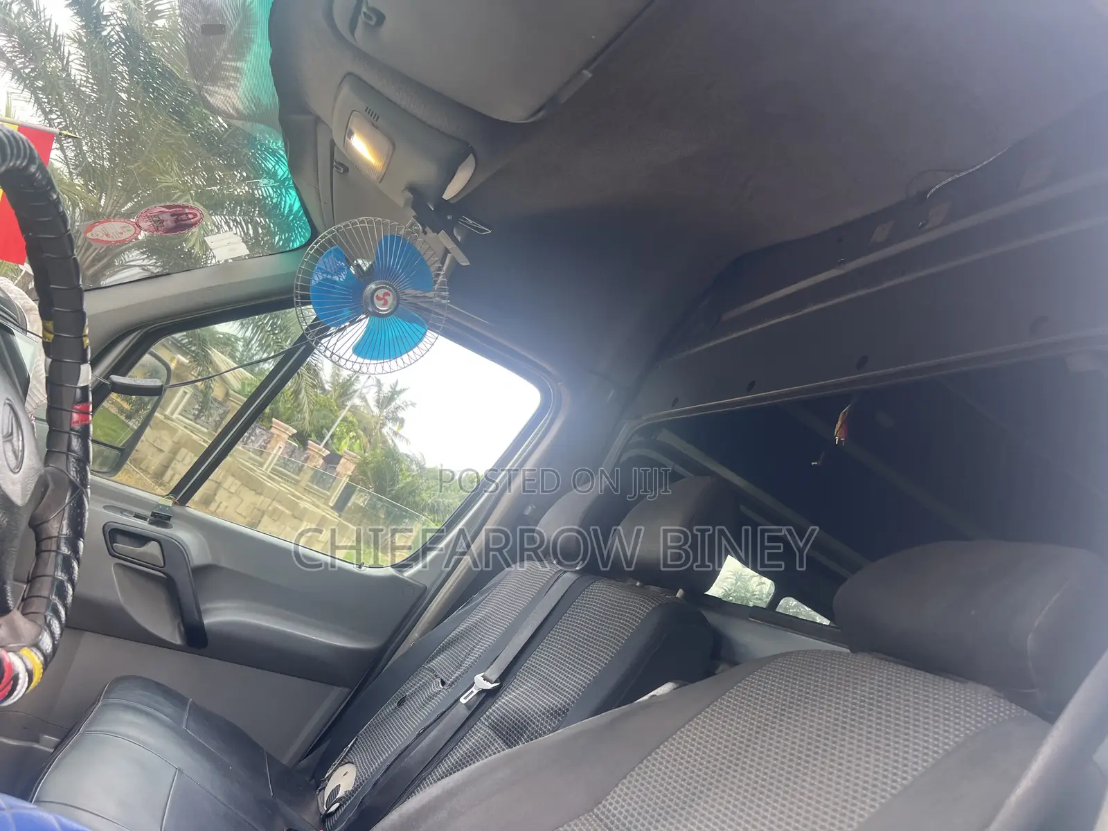 Mercedes-Benz Sprinter 2012