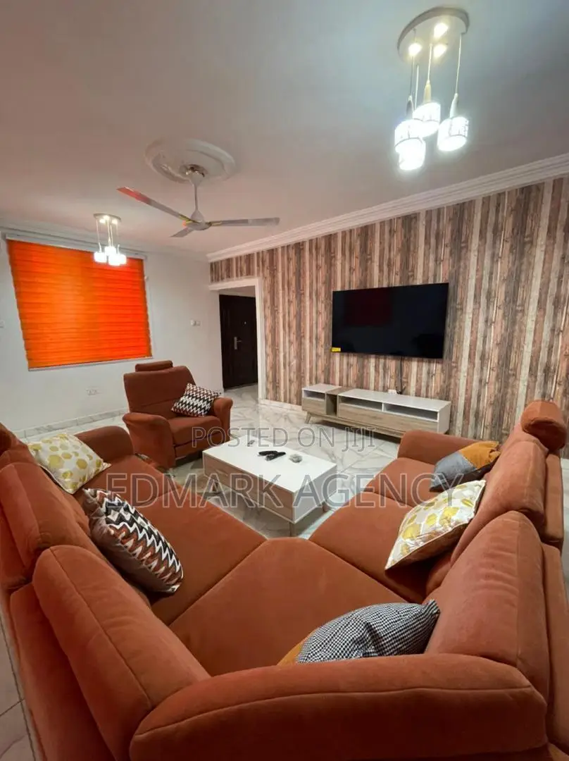3bdrm House in Ashongman Estate, Police Station for sale