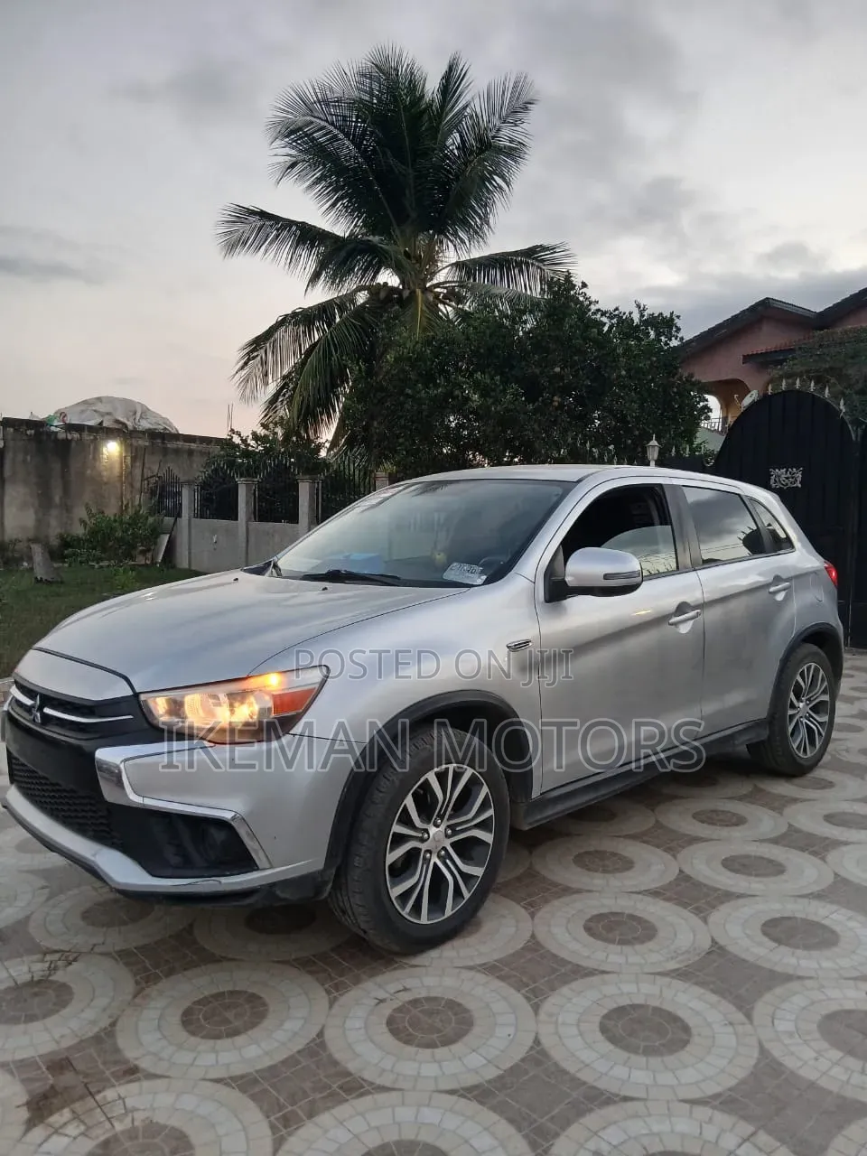 Mitsubishi Outlander 2.0 PHEV AWD 2018 Silver
