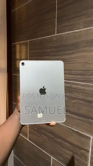 Apple iPad Air (2020) 64 GB Silver