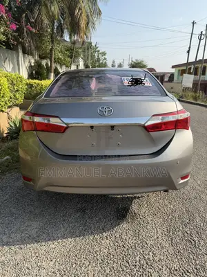 Toyota Corolla 2016 Brown