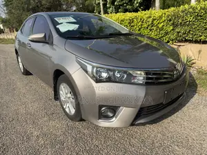 Toyota Corolla 2016 Brown