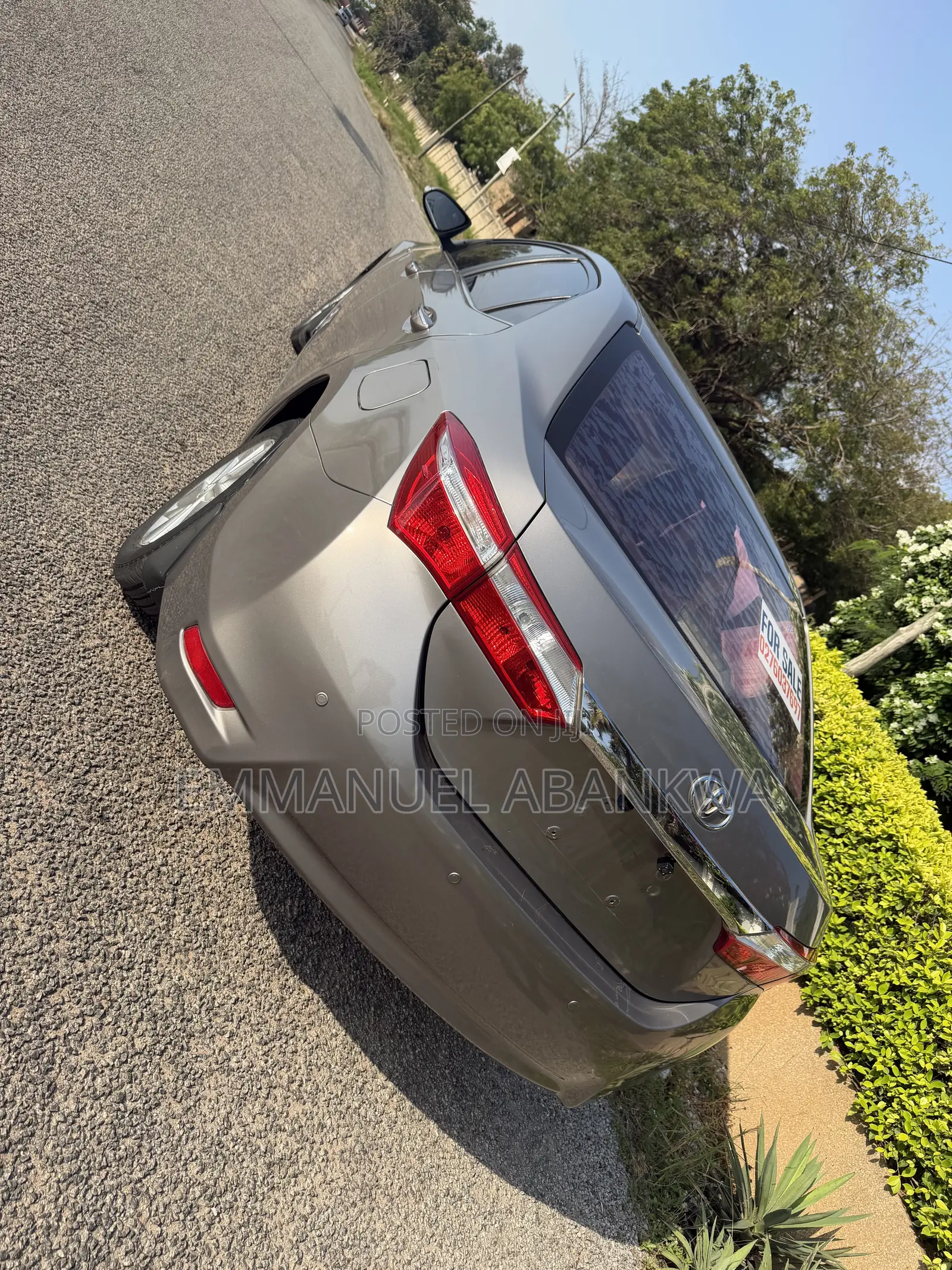 Toyota Corolla 2016 Brown