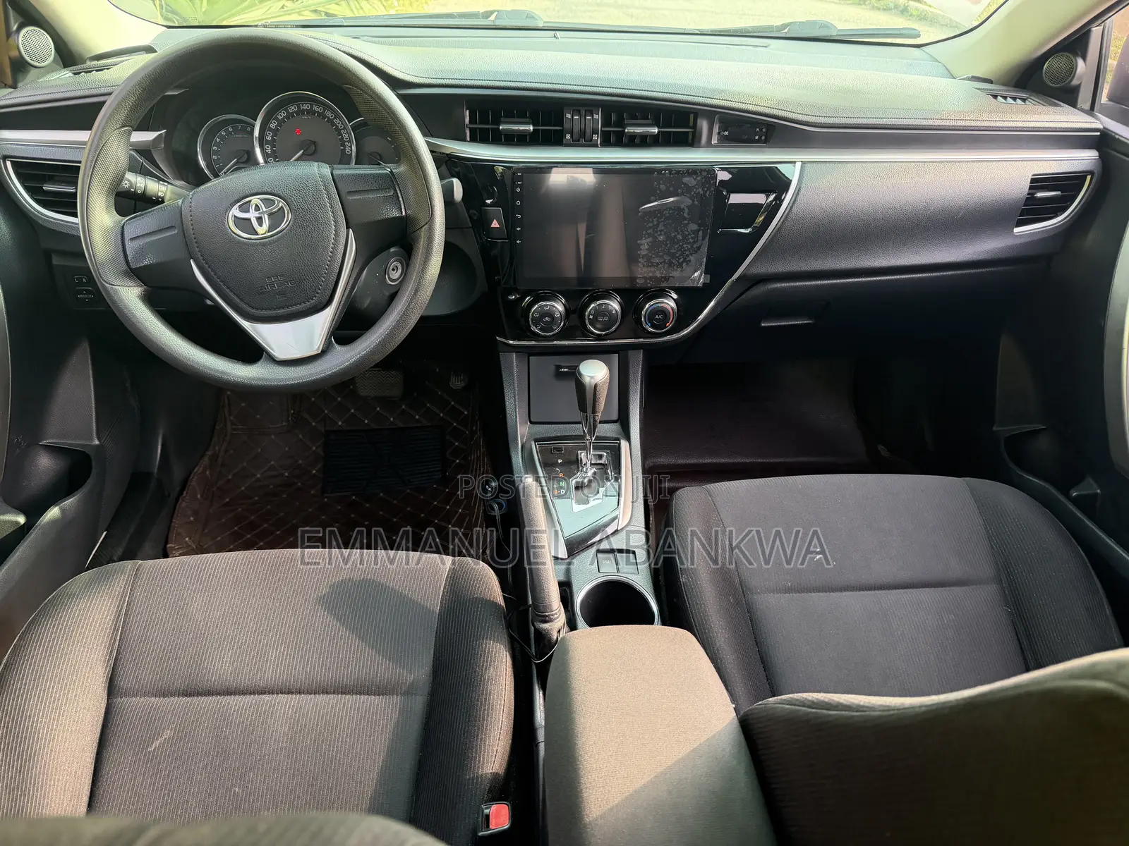 Toyota Corolla 2016 Brown