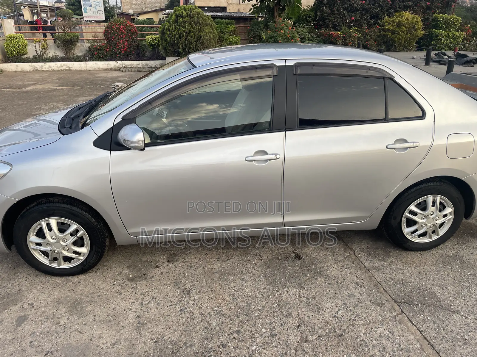 Toyota Belta 2010 Gray