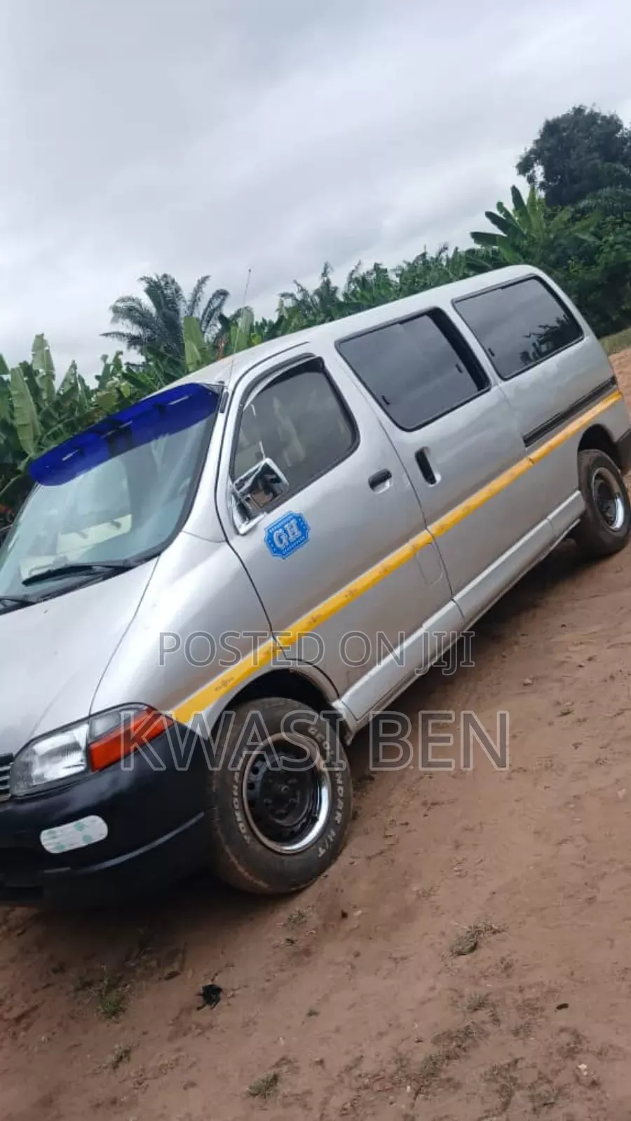 Toyota HiAce 2004 Grey