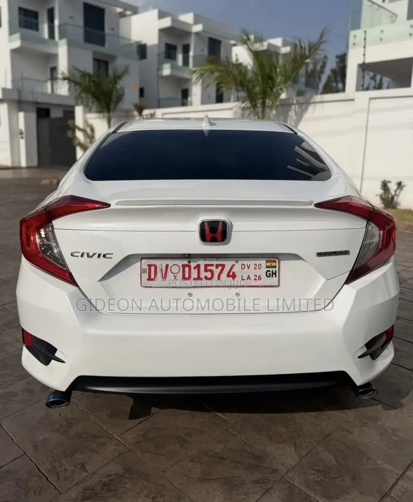 Honda Civic Touring 4dr Sedan (1.5L 4cyl) 2016 White