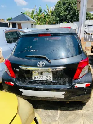 Toyota Vitz 2012 Black