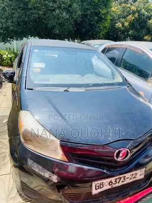 Toyota Vitz 2012 Black