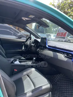 Toyota C-HR XLE FWD 2019 Green