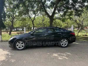 Hyundai Sonata 2011 Black