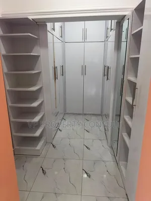 4bdrm House in Oyarifa Mall Area for rent