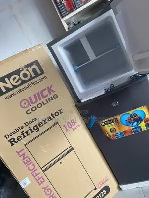 Low Noise Compressor Double Door Fridge 108 Liters
