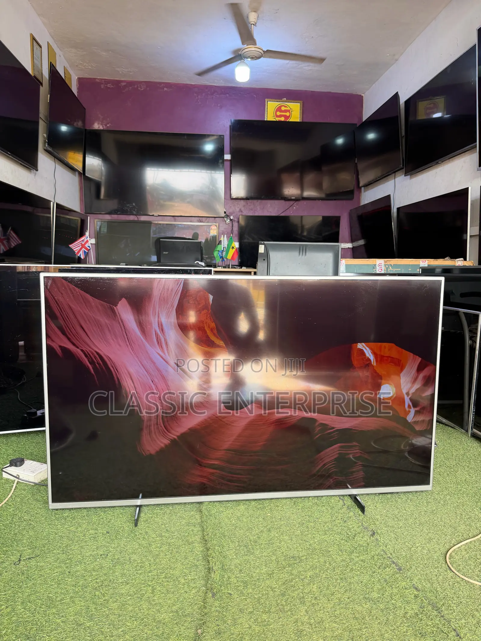 Philips 55 Inches UHD 4k Graphics Smart Digital Satellite 4k TV