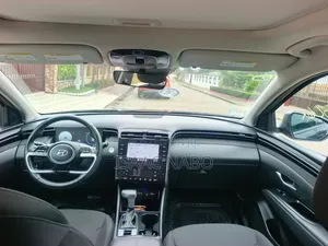 Hyundai Tucson SE 2022 Green