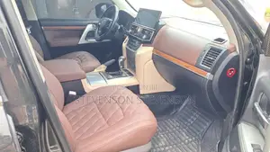 Toyota Land Cruiser 2012 Black