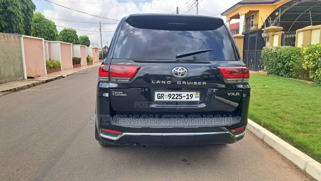 Toyota Land Cruiser 2012 Black