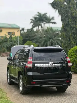 Toyota Land Cruiser Prado 2017 Black