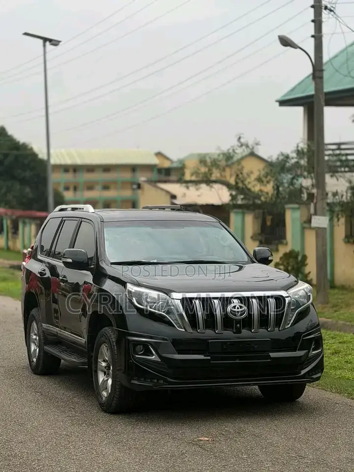 Toyota Land Cruiser Prado 2017 Black