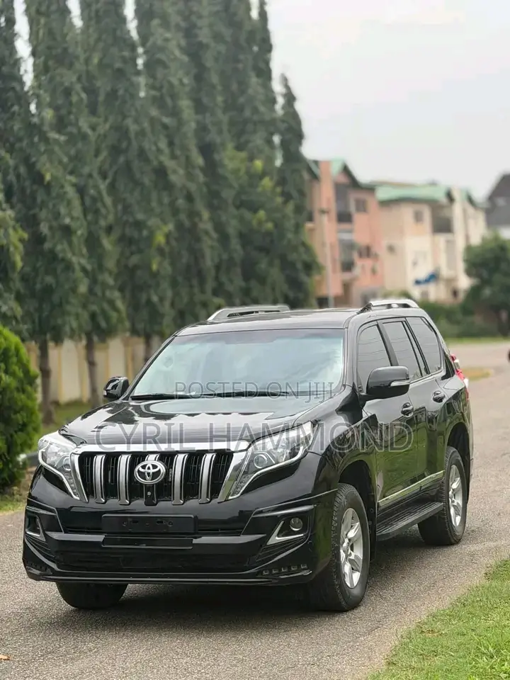 Toyota Land Cruiser Prado 2017 Black