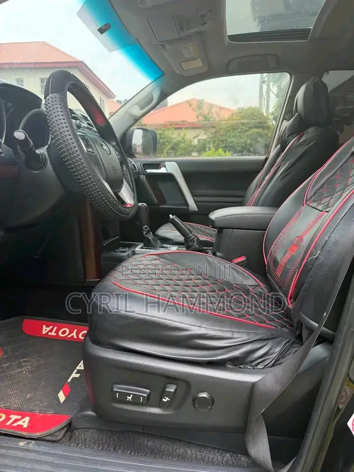 Toyota Land Cruiser Prado 2017 Black