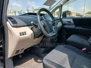 Toyota Voxy 2012 Black