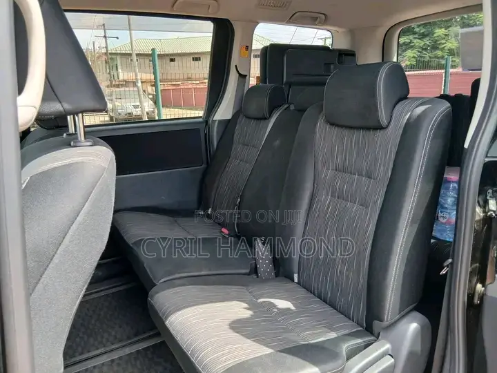 Toyota Voxy 2012 Black