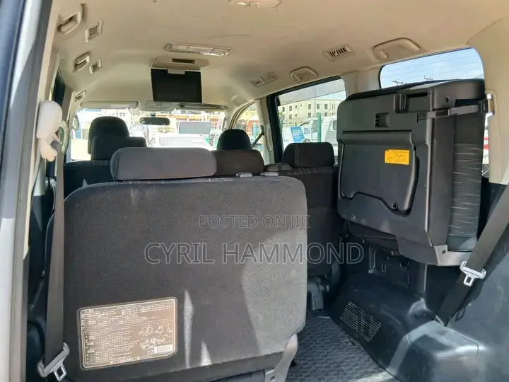 Toyota Voxy 2012 Black