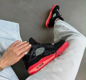 Airjordan Retro 4 Black and Orange