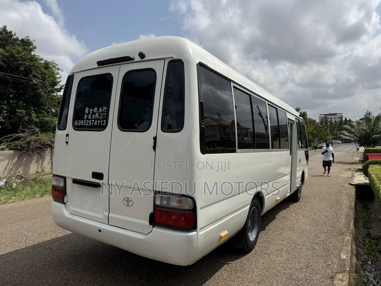 Toyota Coaster 2006 White