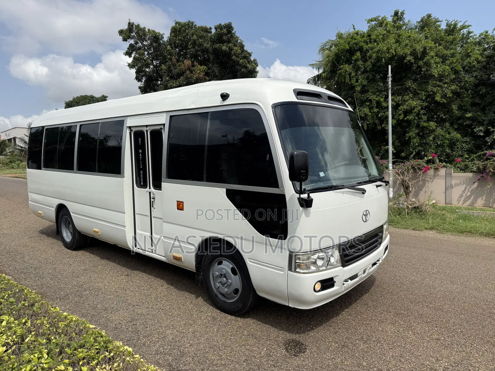 Toyota Coaster 2006 White