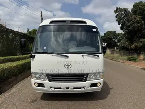 Toyota Coaster 2006 White