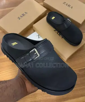 Zara Men’s Leather Buckled Clogs