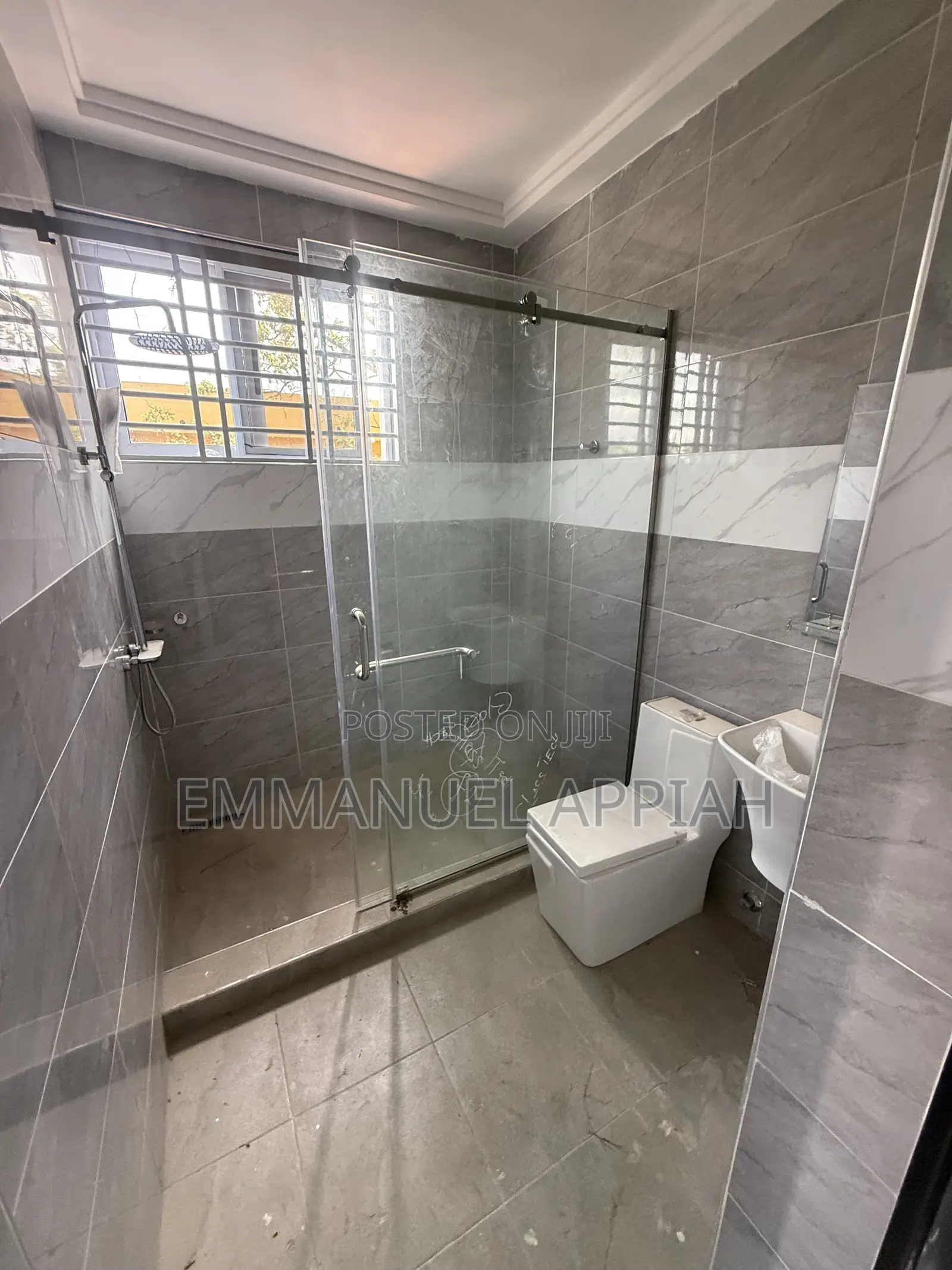 2bdrm Apartment in Awoshei Last Stop, Awoshie for rent