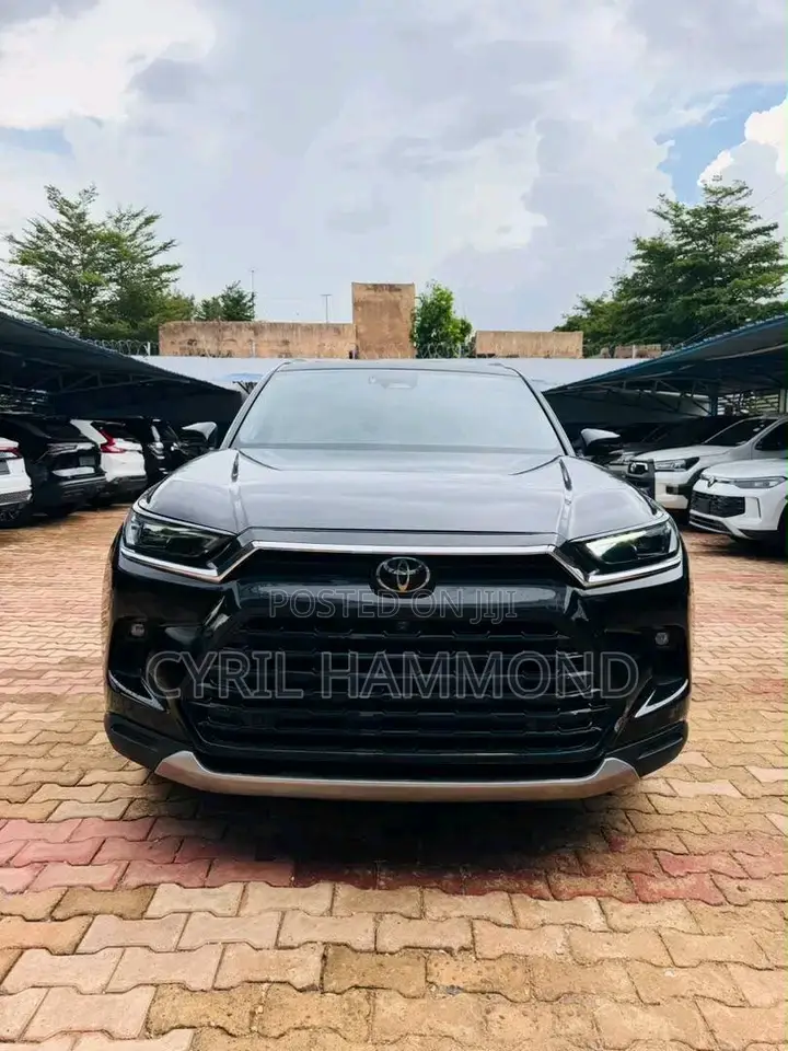 Toyota Highlander 2024 Black