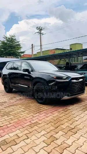 Toyota Highlander 2024 Black