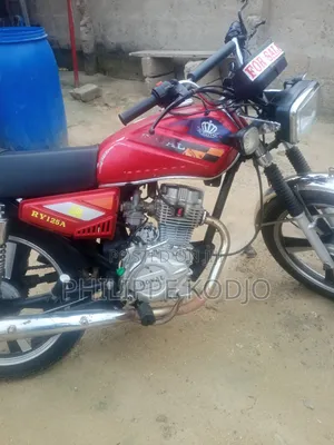 Royal RY125 2018 Red