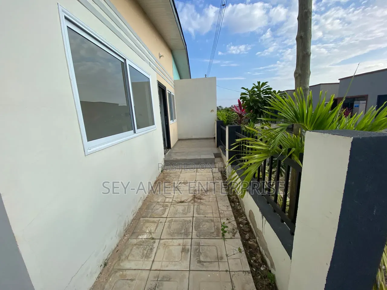 Furnished 4bdrm Duplex in A&C Mall Area for rent
