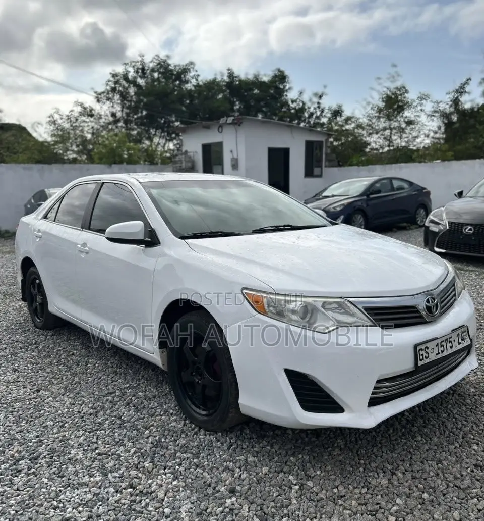 Toyota Camry 2014 White