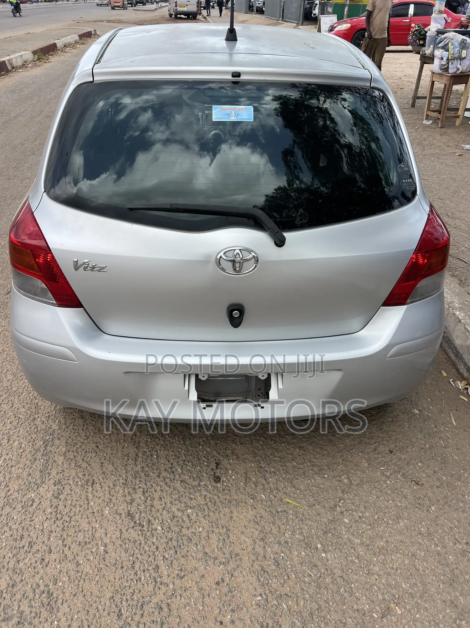 Toyota Vitz 1.3 FWD 5dr 2010 Gray