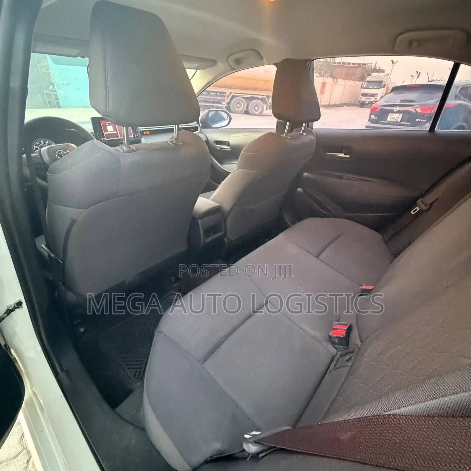 Toyota Corolla LE 2020 White