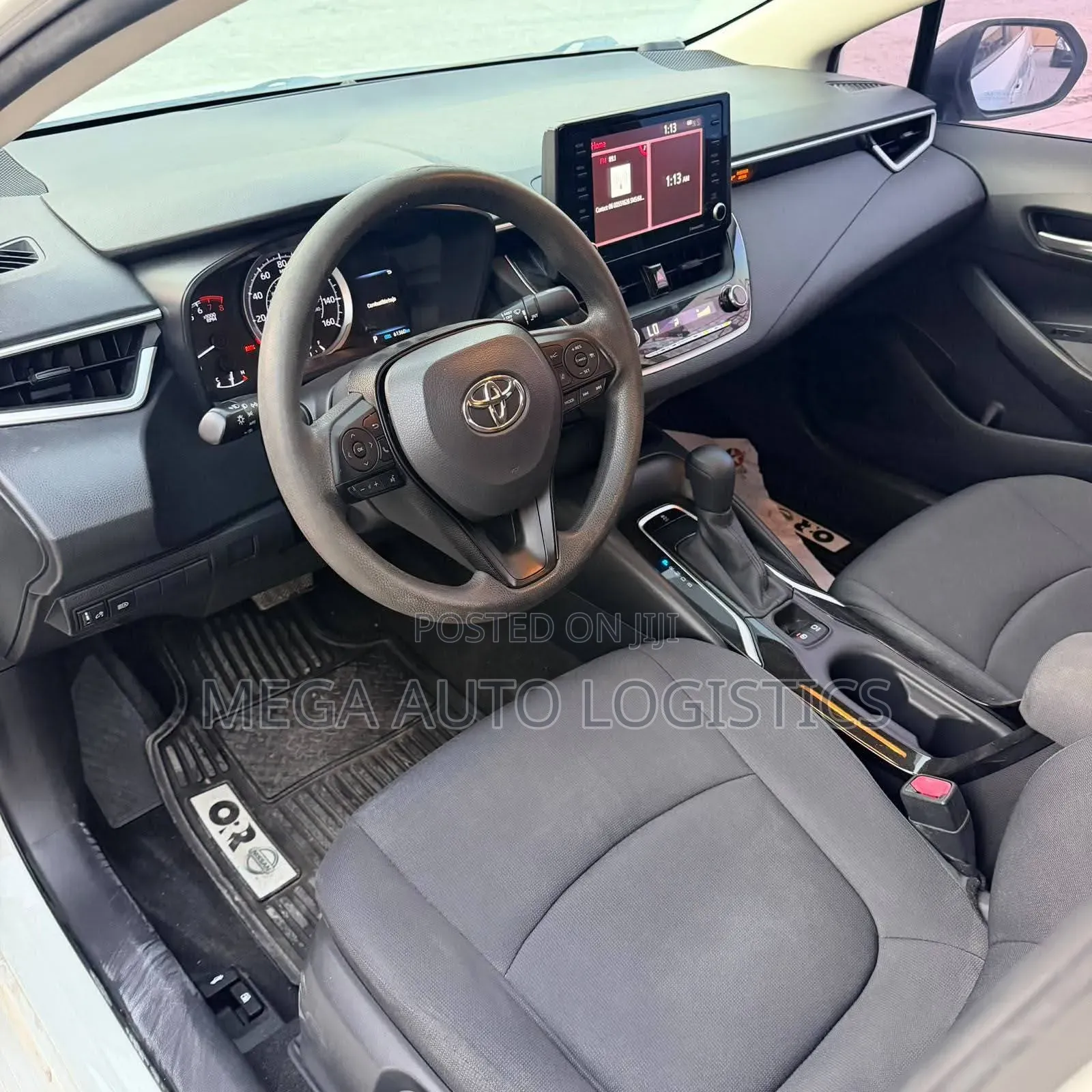 Toyota Corolla LE 2020 White