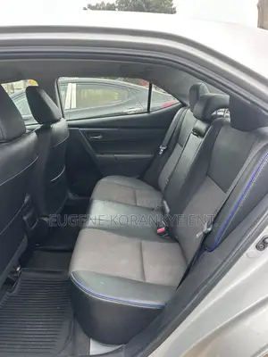 Toyota Corolla SE 4dr Sedan (1.8L 4cyl CVT) 2017 Silver