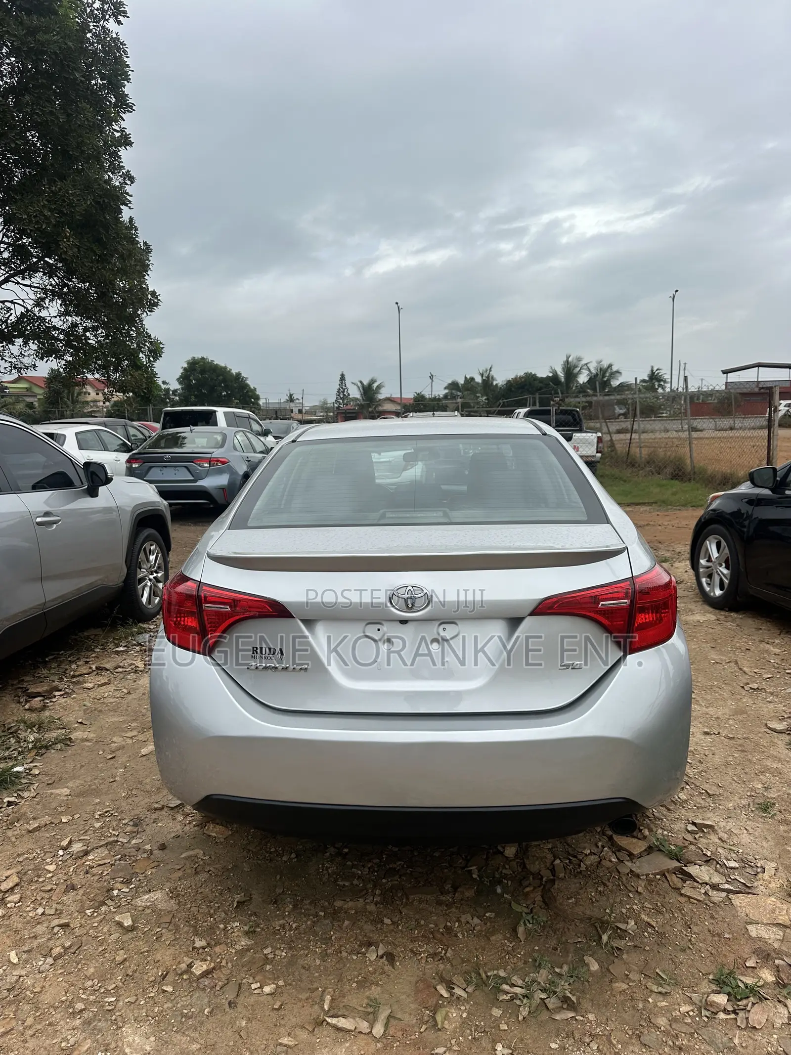 Toyota Corolla SE 4dr Sedan (1.8L 4cyl CVT) 2017 Silver